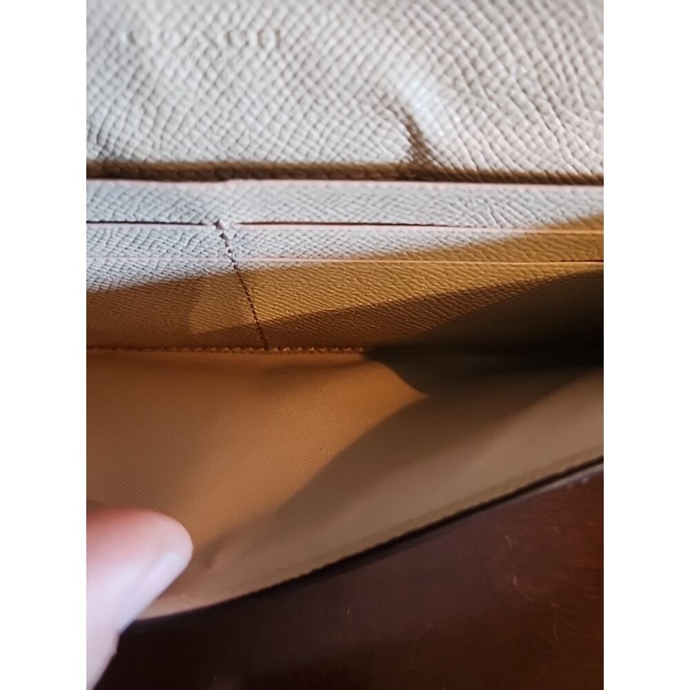 Coach Slim Envelope Wallet in Beige Crossgrain Leather - Picture 5 of 6